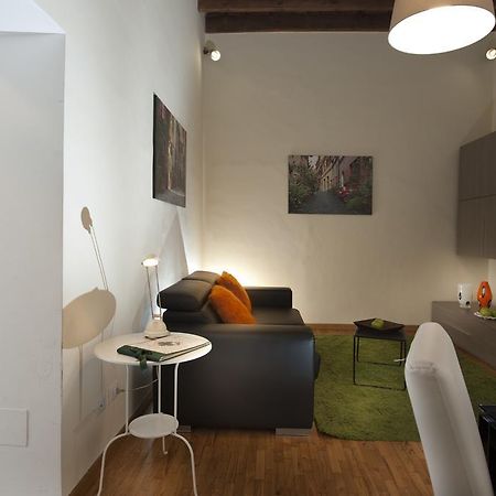 Fl Apartments Charming Flat In The Heart Of Trastevere Рим Екстер'єр фото